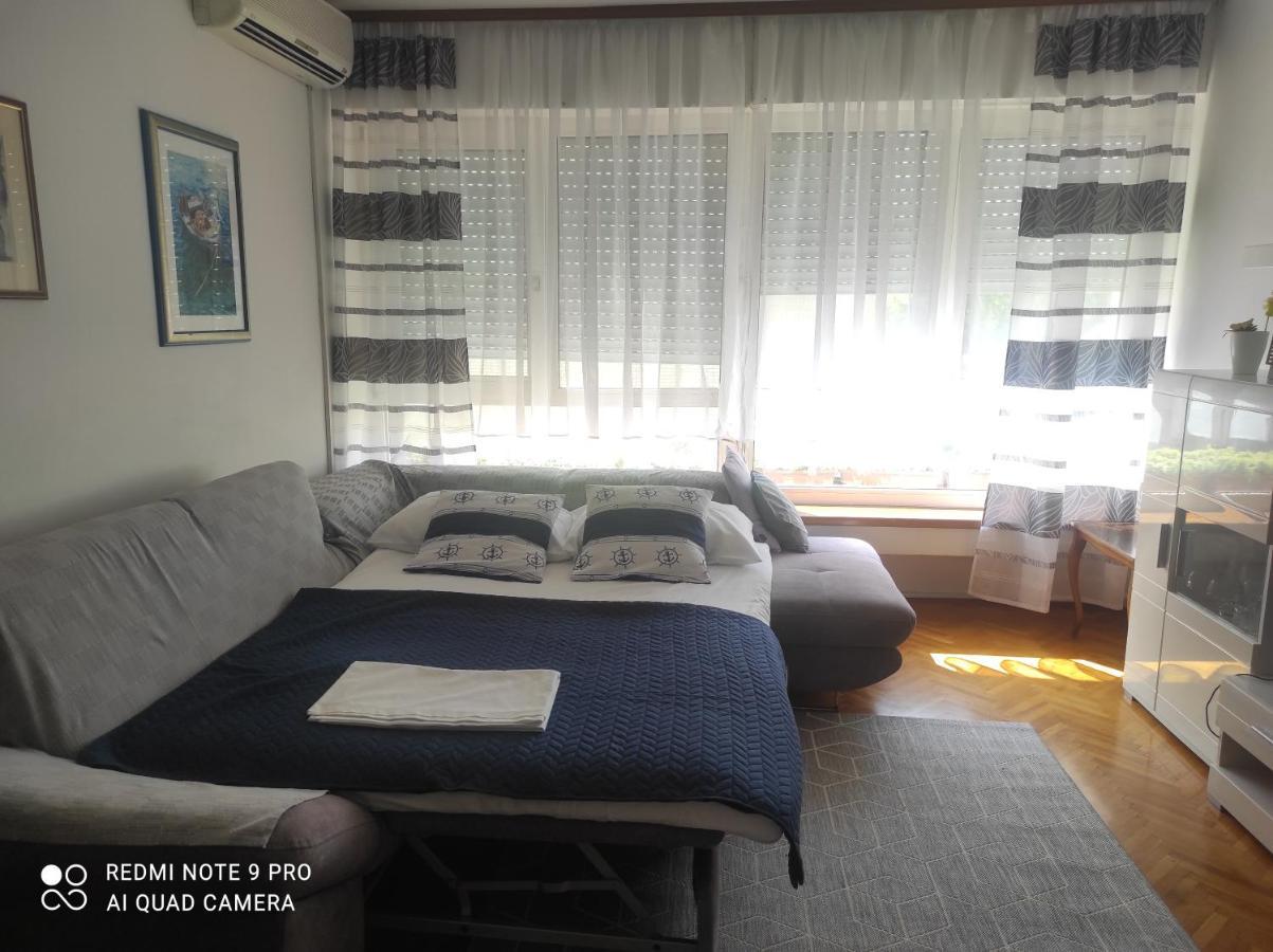 אומיס Apartman Seka מראה חיצוני תמונה